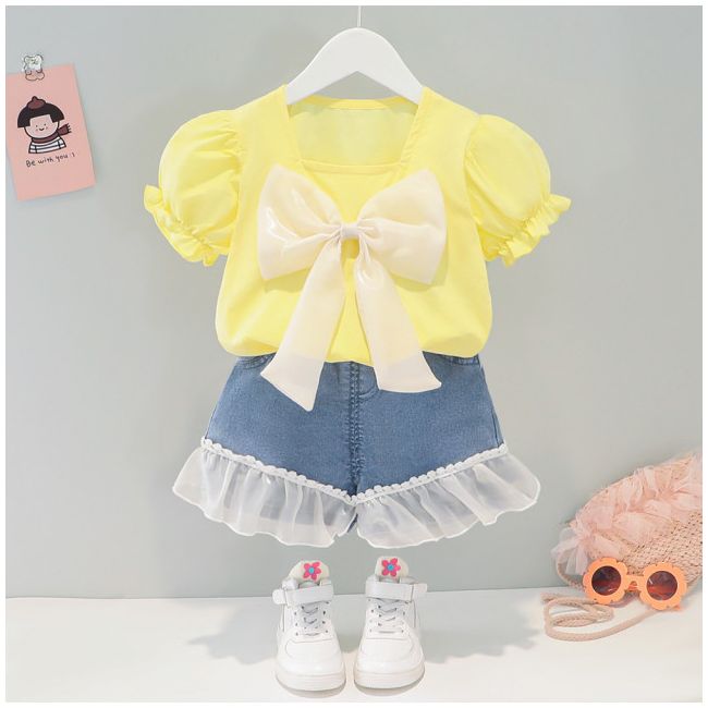 Costumas cu bluzita galbena si fundita din organza (marime disponibila: 3 ani) mdxq1937-1-dg.3 ani
