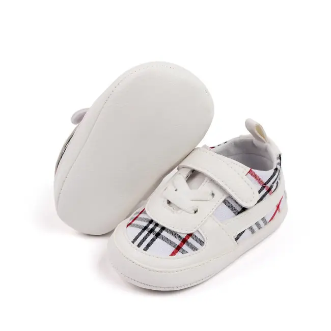 Pantofiori albi in carouri pentru baietei LID2772-1-p15