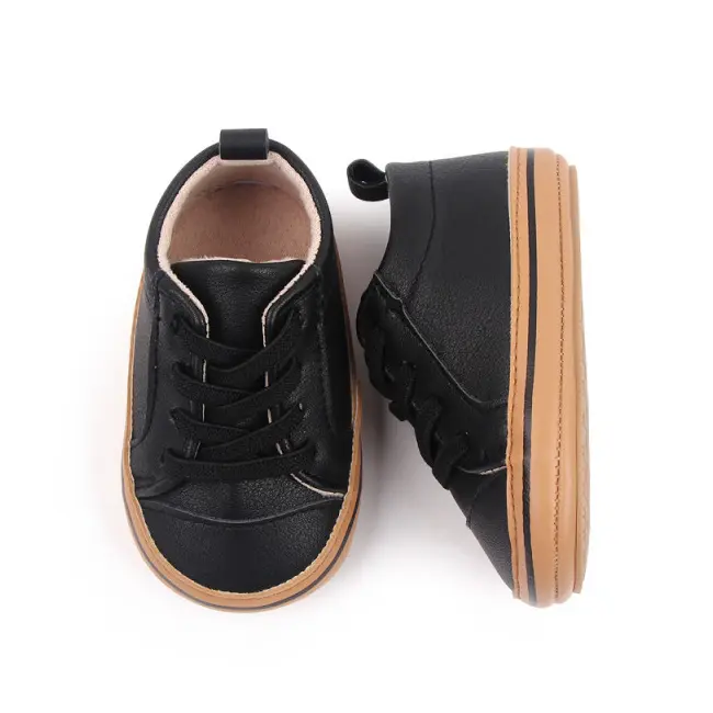 Pantofiori negri cu margini maro pentru baietei (marime disponibila: 3-6 luni (marimea 18 incaltaminte)) mdd2782-1-p13.3-6 luni (marimea 18 incaltaminte)