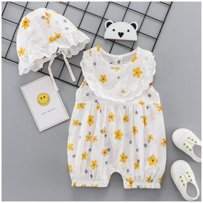 Salopeta alba cu floricele galben mustar si boneta (marime disponibila: 9-12 luni (marimea 20 incaltaminte)) mbxgsuc706-cd.9-12 luni (marimea 20 incaltaminte)