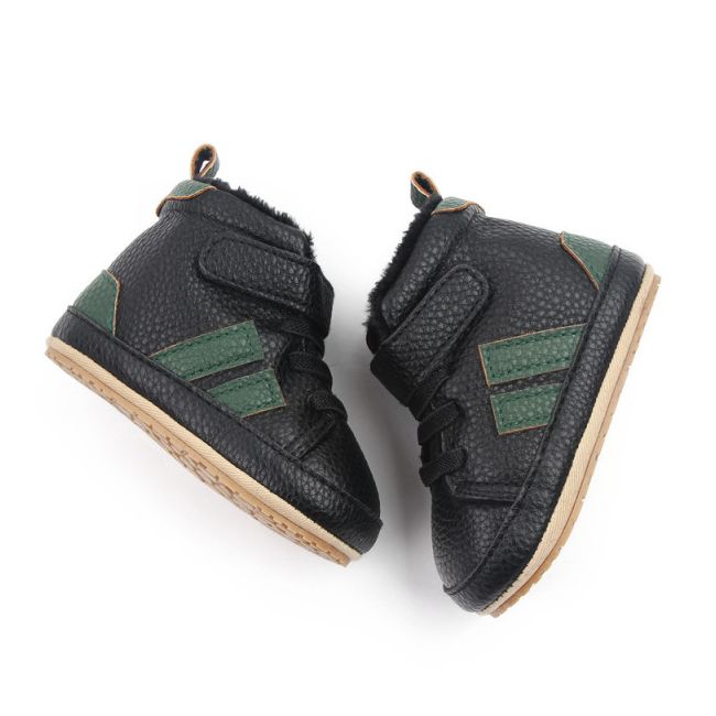 Ghetute negre imblanite pentru baietei (marime disponibila: 3-6 luni (marimea 18 incaltaminte)) mbd2752-4-sa3.3-6 luni (marimea 18 incaltaminte)