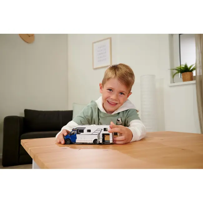 MAJORETTE RULOTA HYMER B CLASS SCARA 1 LA 43 VIV213773000