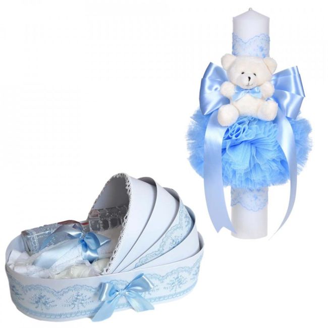 Pachet Lumanare botez cu ursulet si Trusou botez in landou Baietel Denikos® C1098 cu dantela bleu lata NKO5776