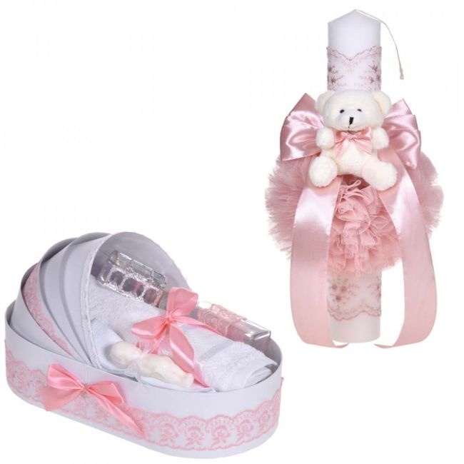 Set lumanare botez Fetita si trusou botez in landou Denikos® C1107 cu dantela roz pudra ingusta NKO5785