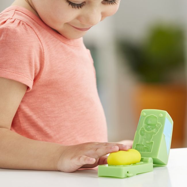 PLAYDOH CAMION GUNOI 2 IN 1 VIVF5173