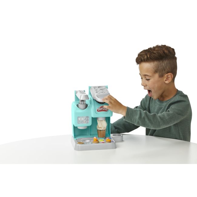 PLAYDOH SET CAFENEA VIVF5836