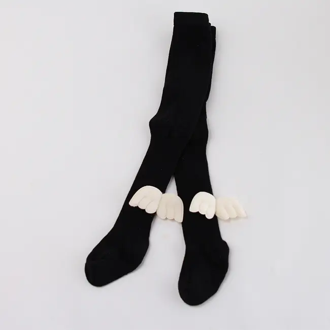 Dres cu aripioare (Culoare: Negru, Varsta: 6 ani - 8 ani) JEM1draripi91