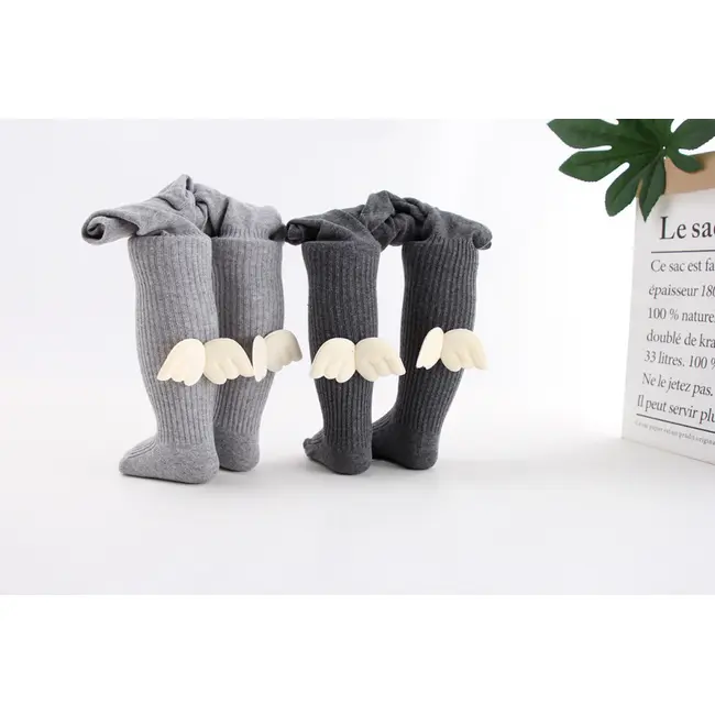 Dres cu aripioare (Varsta: 4-6 ani, Culoare: Gri inchis) JEM1draripi12