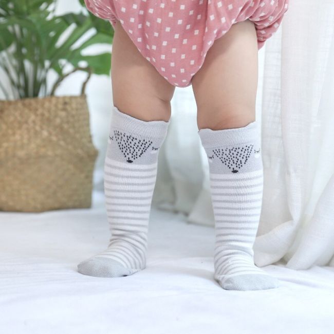 Sosete lungi cu animalute (Varsta: 2-4 ani, Culoare: roz cu pene) JEM8modsos14