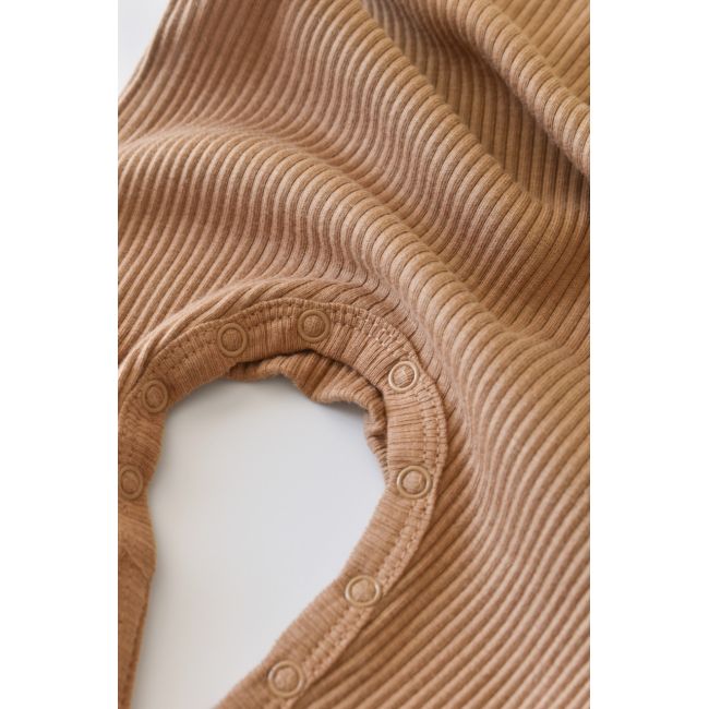 Salopeta cu maneca lunga si panataloni lungi din bumbac organic si modal - Maro (Marime: 12-18 Luni) JEMBC-CSYM11414-12