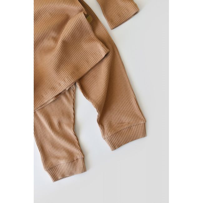 Set bluzita cu maneca lunga si panataloni lungi din bumbac organic si modal - Maro (Marime: 18-24 Luni) JEMBC-CSYM11506-18