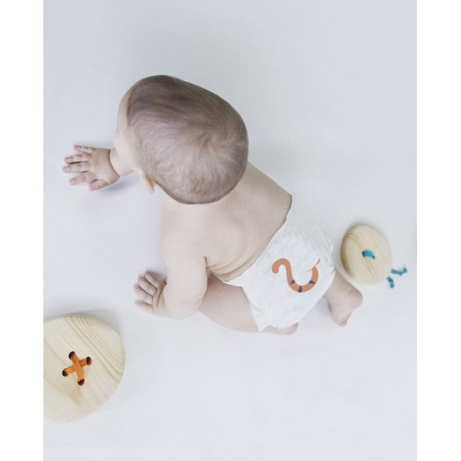 Scutece tip chilotel hipoalergenice Agnotis pants, marimea nr. 4, 9-15 kg, 40 bucati JEMagn_pantsnr4