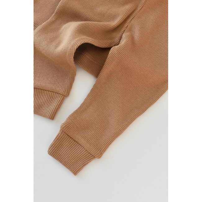 Set 3 piese: bluzita cu maneca lunga, panataloni lungi si caciulita din bumbac organic si modal - Maro, Baby Cosy (Marime: 18-24 Luni) JEMBC-CSYM21506-18