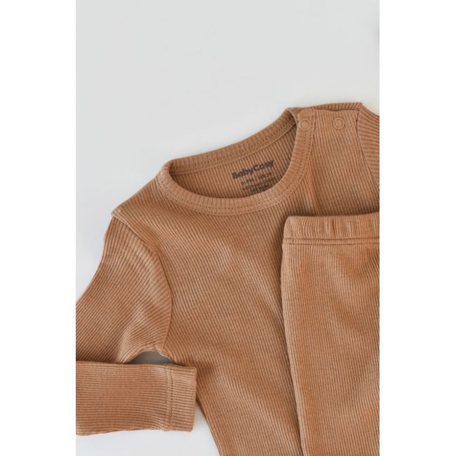 Set 3 piese: bluzita cu maneca lunga, panataloni lungi si caciulita din bumbac organic si modal - Maro, Baby Cosy (Marime: 18-24 Luni) JEMBC-CSYM21506-18