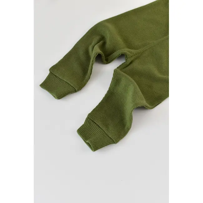 Set 3 piese: body cu maneca lunga, panataloni lungi si caciulita din bumbac organic si modal - Verde, Baby Cosy (Marime: 3-6 Luni) JEMBC-CSYM22512-3