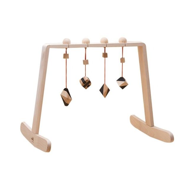 Centru de activitati Montessori cu 4 forme geometrice de jucarie, negru- lemn natur, Mobbli KDGMBL-BG01-FG-BW