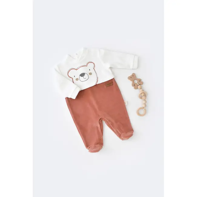 Salopeta Ursulet cu maneca lunga si botosei din 80%bumbac organic si 20% poliester - Caramiziu, Baby Cosy (Marime: 6-9 luni) JEMBC-CSYK6013-6
