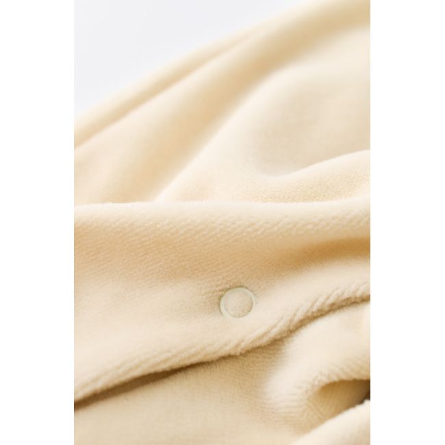 Salopeta Ursulet cu maneca lunga si botosei din 80%bumbac organic si 20% poliester - Crem, Baby Cosy (Marime: 3-6 Luni) JEMBC-CSYK6010-3