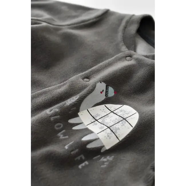 Set Broscuta cu salopeta si body din 80%bumbac organic si 20% poliester - Antracit, Baby Cosy (Marime: 6-9 luni) JEMBC-CSYK6020-6