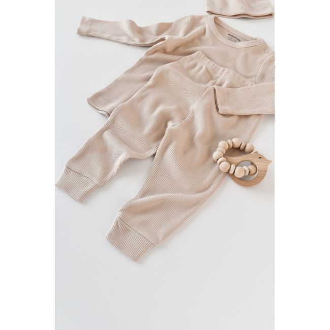 Set 3 piese: bluzita cu maneca lunga, panataloni lungi si caciulita din bumbac organic si modal - Blush, Baby Cosy (Marime: 12-18 Luni) JEMBC-CSYM21507-12
