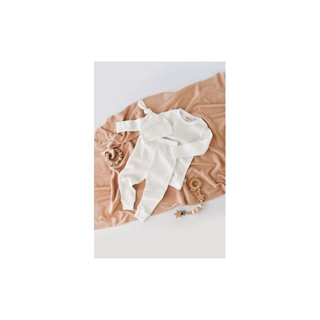 Set 3 piese: bluzita cu maneca lunga, panataloni lungi si caciulita din bumbac organic si modal - Ecru, Baby Cosy (Marime: 12-18 Luni) JEMBC-CSYM21510-12