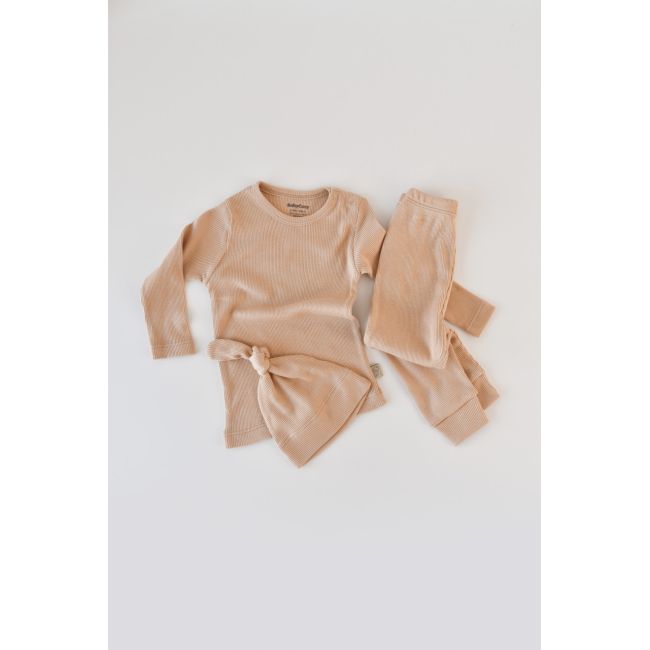 Set 3 piese: bluzita cu maneca lunga, panataloni lungi si caciulita din bumbac organic si modal - Somon (Marime: 12-18 Luni) JEMBC-CSYM21504-12