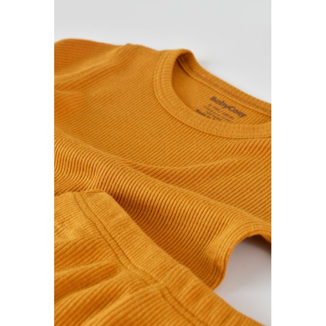 Set 3 piese: body cu maneca lunga, panataloni lungi cu botosei si caciulita din bumbac organic si modal - Mustar, Baby Cosy (Marime: 0-3 Luni) JEMBC-CSYM23500-0