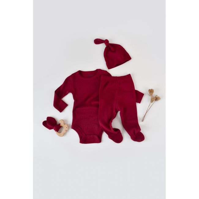 Set 3 piese: body cu maneca lunga, panataloni lungi cu botosei si caciulita din bumbac organic si modal - Rosu, Baby Cosy (Marime: 6-9 luni) JEMBC-CSYM23502-6
