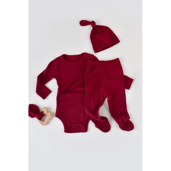 Set 3 piese: body cu maneca lunga, panataloni lungi cu botosei si caciulita din bumbac organic si modal - Rosu, Baby Cosy (Marime: 6-9 luni) JEMBC-CSYM23502-6