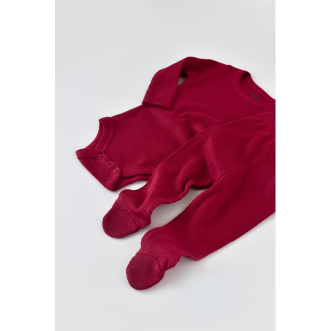 Set 3 piese: body cu maneca lunga, panataloni lungi cu botosei si caciulita din bumbac organic si modal - Rosu, Baby Cosy (Marime: 6-9 luni) JEMBC-CSYM23502-6