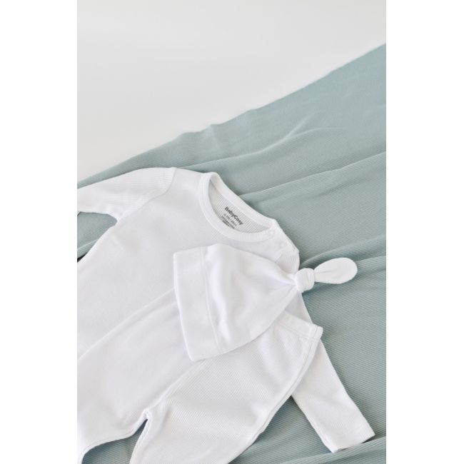 Set 3 piese: body cu maneca lunga, panataloni lungi si caciulita din bumbac organic si modal - Alb, Baby Cosy (Marime: 9-12 luni) JEMBC-CSYM22511-9