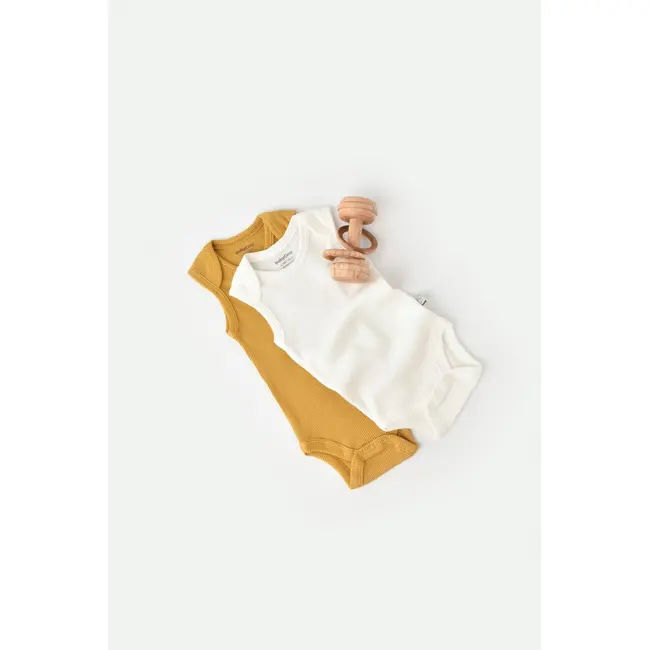 Set 2 body-uri fara maneci bebe unisex din bumbac organic si modal - Mustar/Ecru, Baby Cosy (Marime: 3-6 Luni) JEMBC-CSYM11109-3