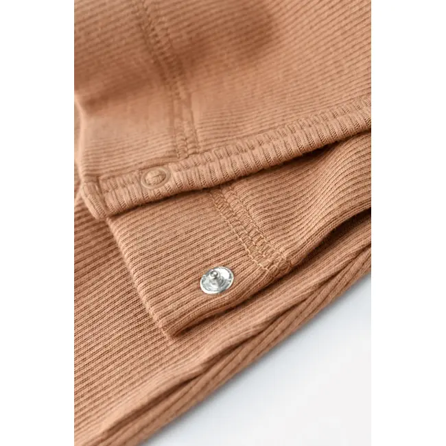 Set 4 piese: bluza, pantaloni, caciulita si manusi din bumbac organic si modal - Maro, Baby Cosy (Marime: 6-9 luni) JEMBC-CSYM24506-6