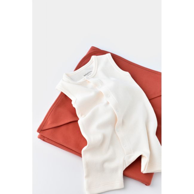 Salopeta fara maneci si panataloni scurti - 100% bumbac organic - Ecru, Baby Cosy (Marime: 9-12 luni) JEMBC-CSYW1008-9