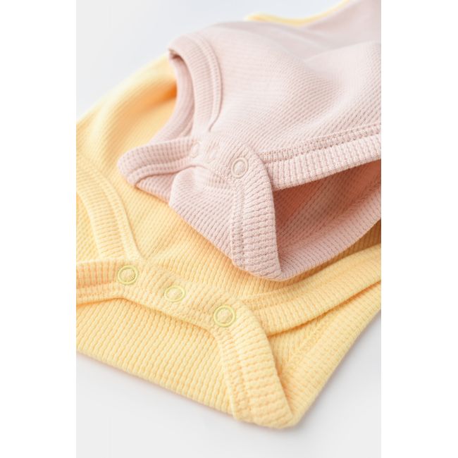Set 2 body-uri fara maneci bebe unisex -100% bumbac organic - Galben/Roz, Baby Cosy (Marime: 9-12 luni) JEMBC-CSYW1002-9