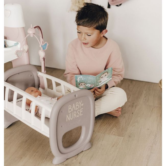 Centru de ingrijire pentru papusi smoby baby nurse doll`s play center maro cu 23 accesorii hubs7600220376