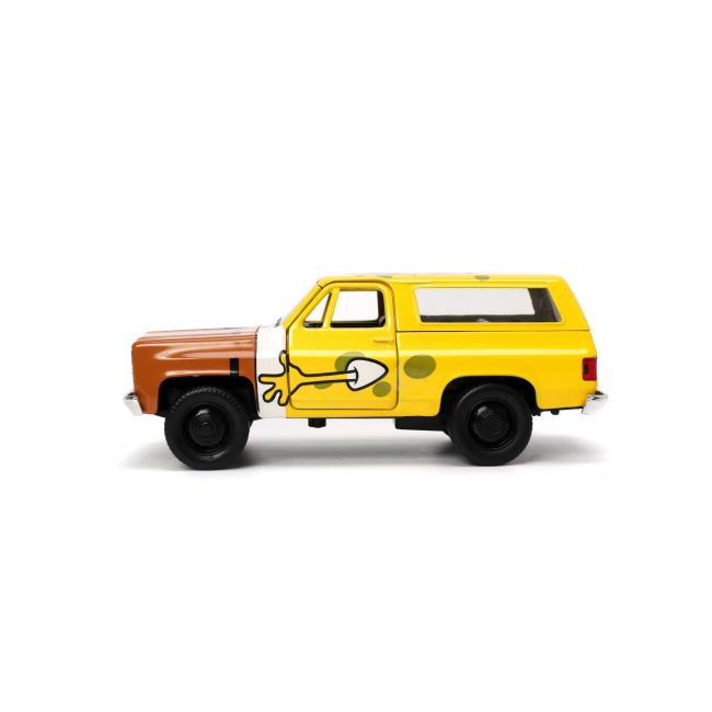 JADA SET MASINUTA METALICA CHEVY K5 BLAZER SI FIGURINA SPONGE BOB VIV253253017