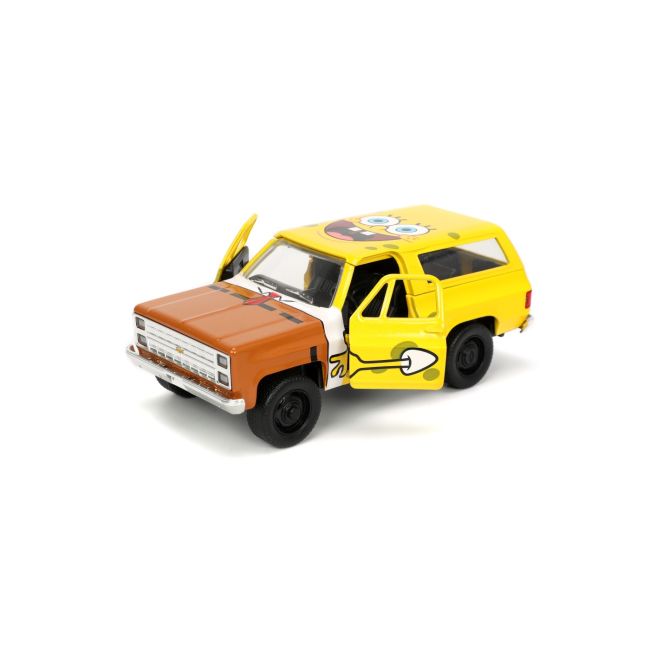 JADA SET MASINUTA METALICA CHEVY K5 BLAZER SI FIGURINA SPONGE BOB VIV253253017