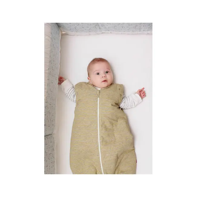 Sac de dormit cu picioruse si maneci, Winkie-Dinkie Hello Yellow, 80 cm, 2 Tog - Iarna KDEJPIC802WIDIHELYEL