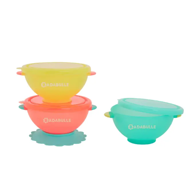 set 3 boluri colorate pentru mancare, cu suport inclus bbbb005108