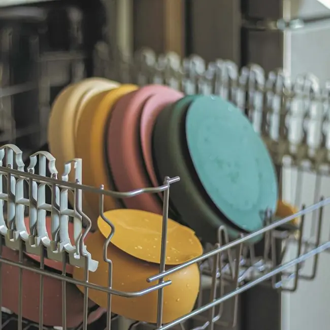 Petite&Mars - Farfurie din silicon fara BPA, Cu ventuza, TAKE&MATCH, 6 luni+, 400 ml, Verde Inchis BYN708817