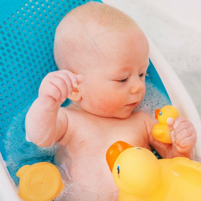 Set de joaca de baie, Ratusca cu trei bococi, Fara gauri, Playgro BYN822020