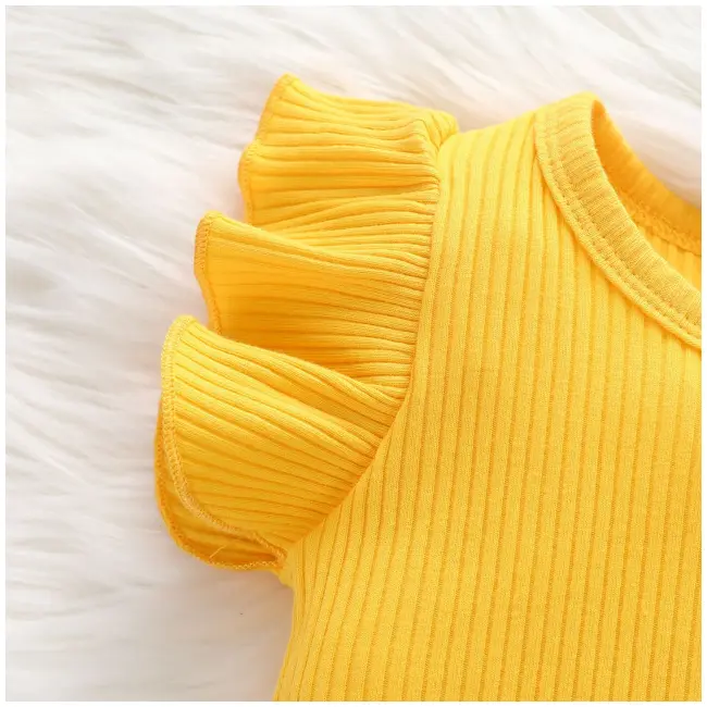 Costumas cu bluzita galbena si pantalonasi bufanti (marime disponibila: 9-12 luni (marimea 20 incaltaminte)) mbrz226-1-de2.9-12 luni (marimea 20 incaltaminte)