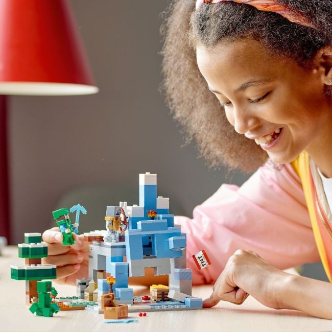 LEGO MINECRAFT PISCURILE INGHETATE 21243 VIVLEGO21243