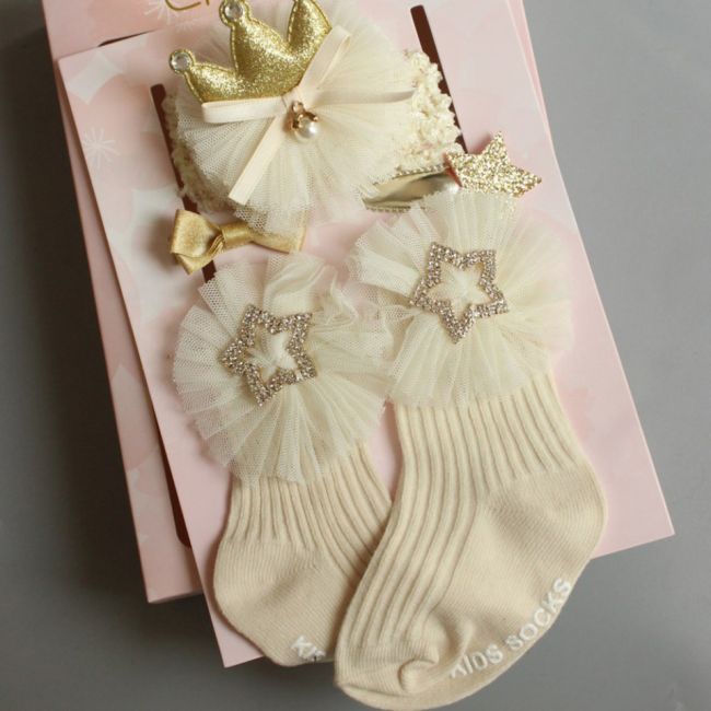 Set 4 piese - sosete cu accesorii (Model: B) JEM4setpiese2
