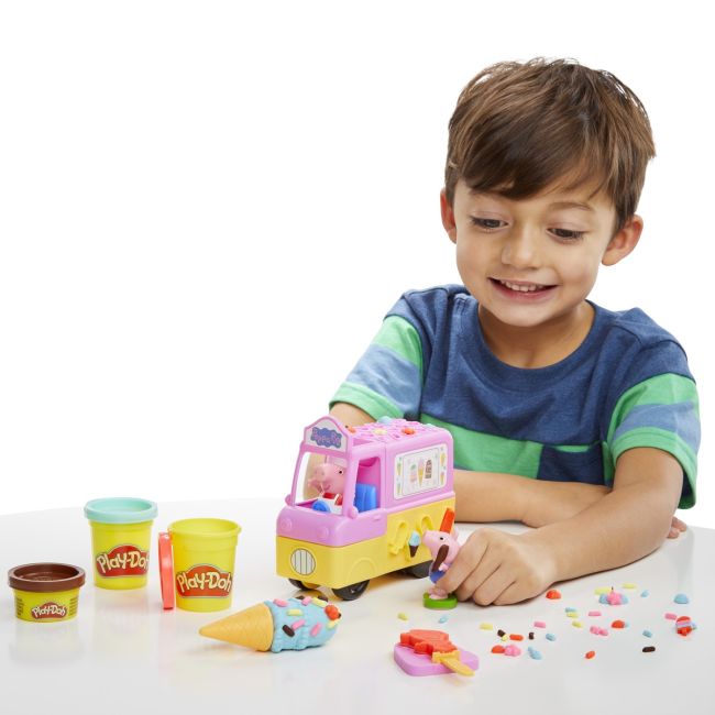 PLAY DOH PEPPA PIG SI MASINA DE INGHETATA VIVF3597
