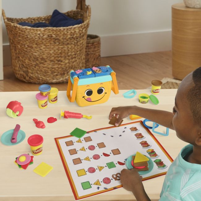 PLAY DOH SET PICNIC SI FORME VIVF6916