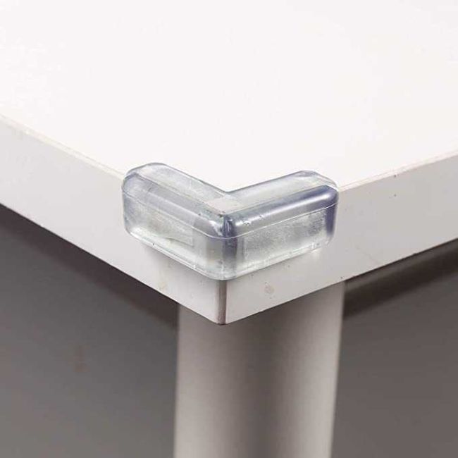 Set 4 aparatori din silicon pentru colturi 4X4X*1.5 cm Iso Trade IK6821 BBJIK6821_Transparent