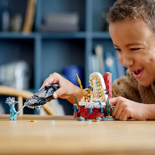 LEGO SUPER HEROES SALA TRONULUI REGELUI NAMOR 76213 VIVLEGO76213