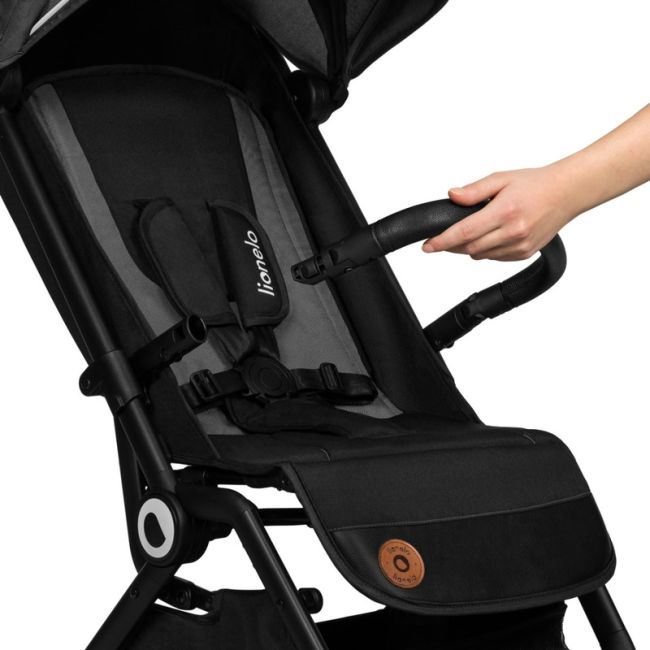 Lionelo - Carucior sport Cloe, De la nastere, Cu accesorii, Cadru din aluminiu, 0-22 kg, Usor, Pliabil cu o singura mana, Ideal pentru toate tipurile de suprafete, Gri BYNLO-CLOE_GREY_STONE